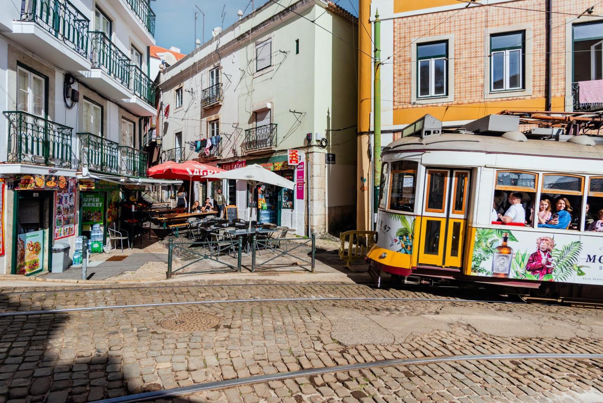 Alfama Cozy Apartments Lisbon Exterior photo